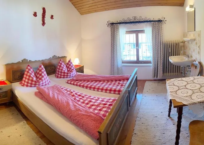 Widernhof Фермерский дом *